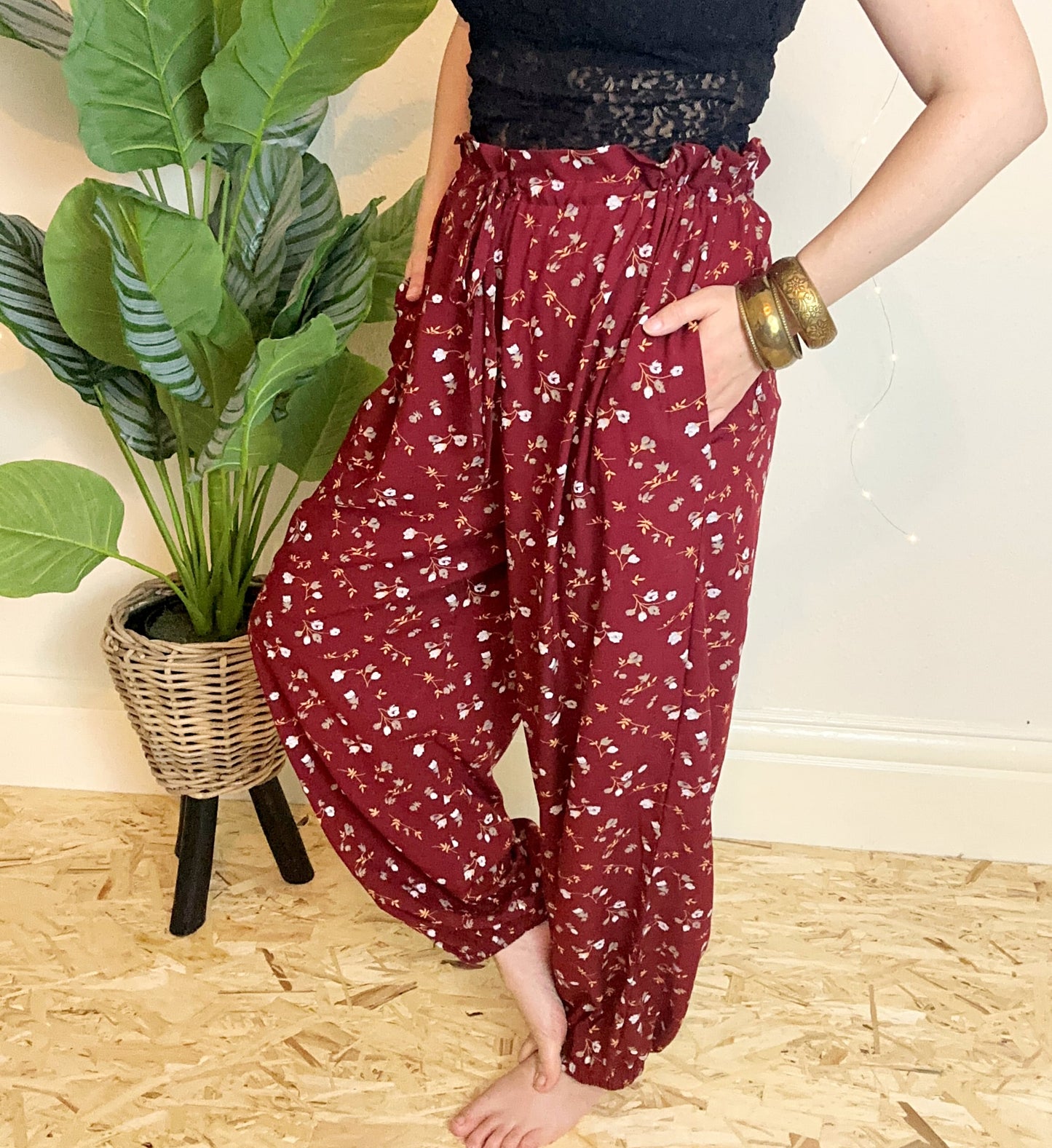 Pippa trousers in Burgundy floral print - UK 16