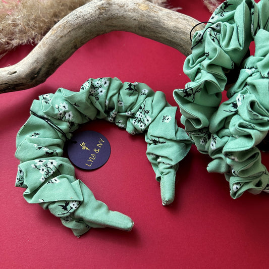 Green ruffle scrunchie headband