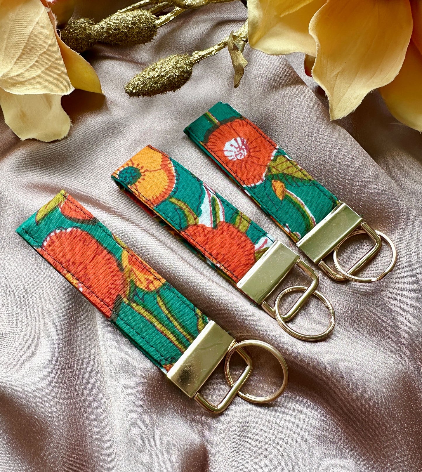 Green floral cotton keychain