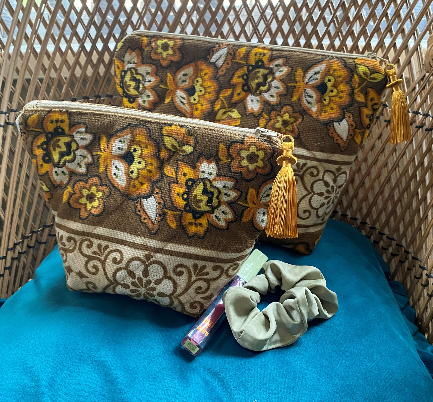 Quilted 70's print cosmetic/toiletry bag