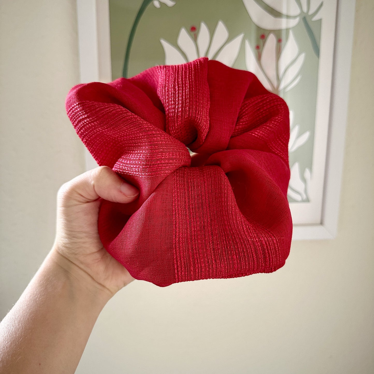 Red giant scrunchie